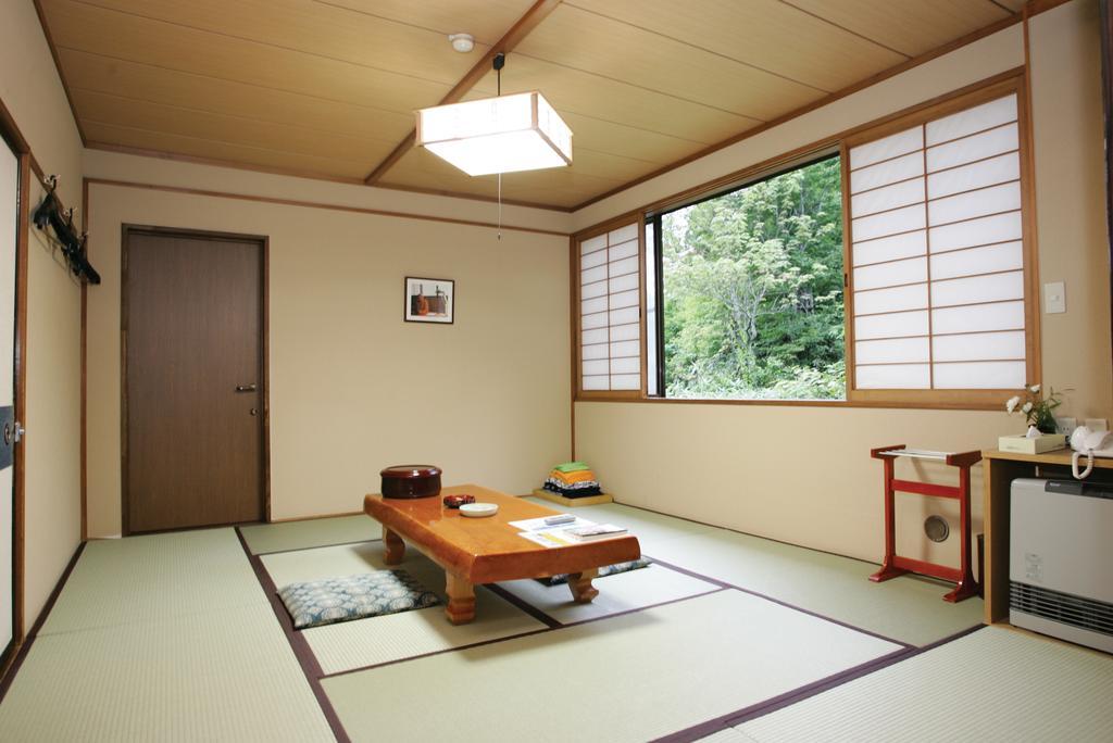 Отель Yachi Onsen Товада Экстерьер фото