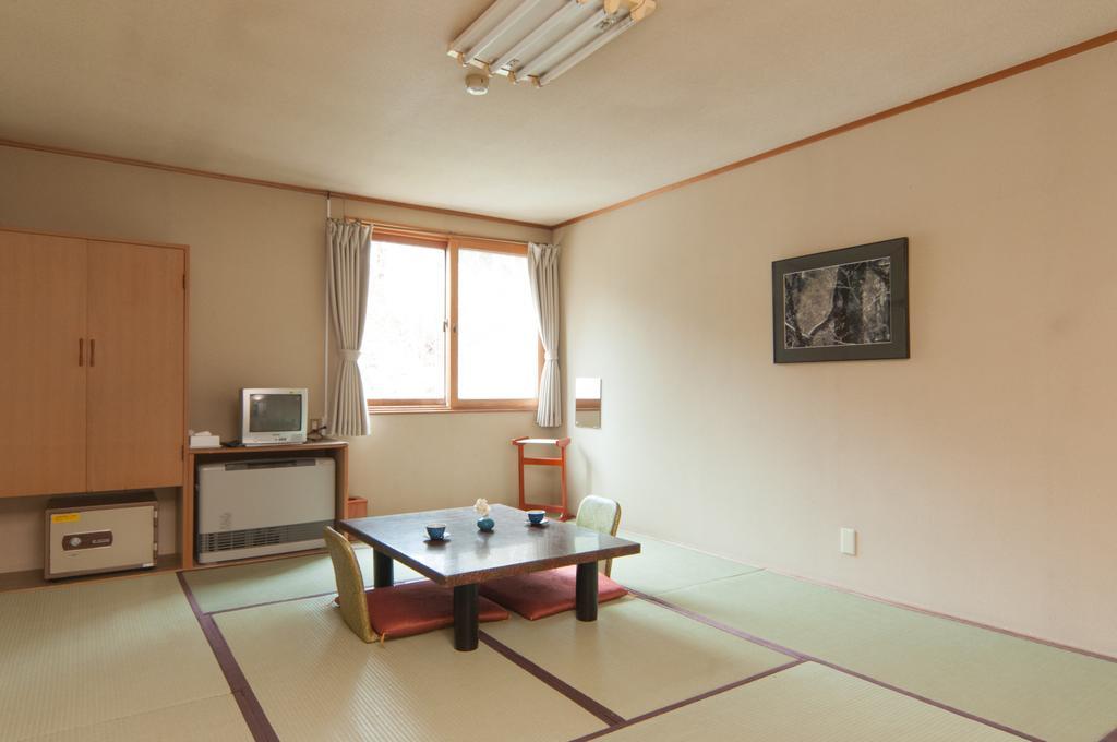 Отель Yachi Onsen Товада Экстерьер фото